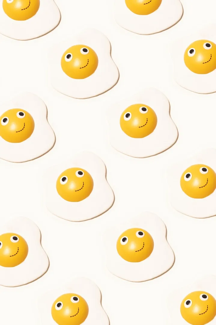 Smiling Eggs Pattern